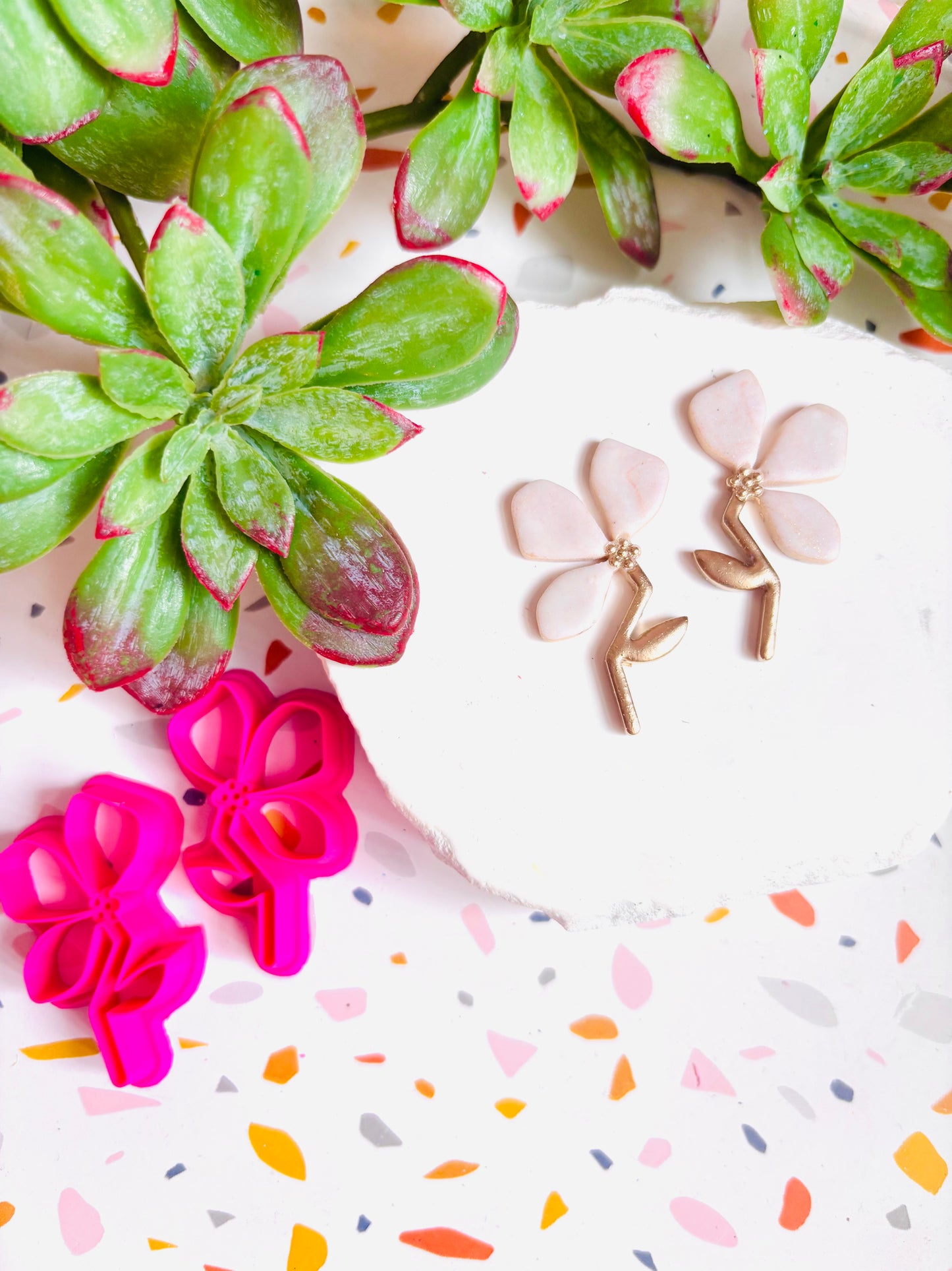 Dainty Flower Mirrored Cutters