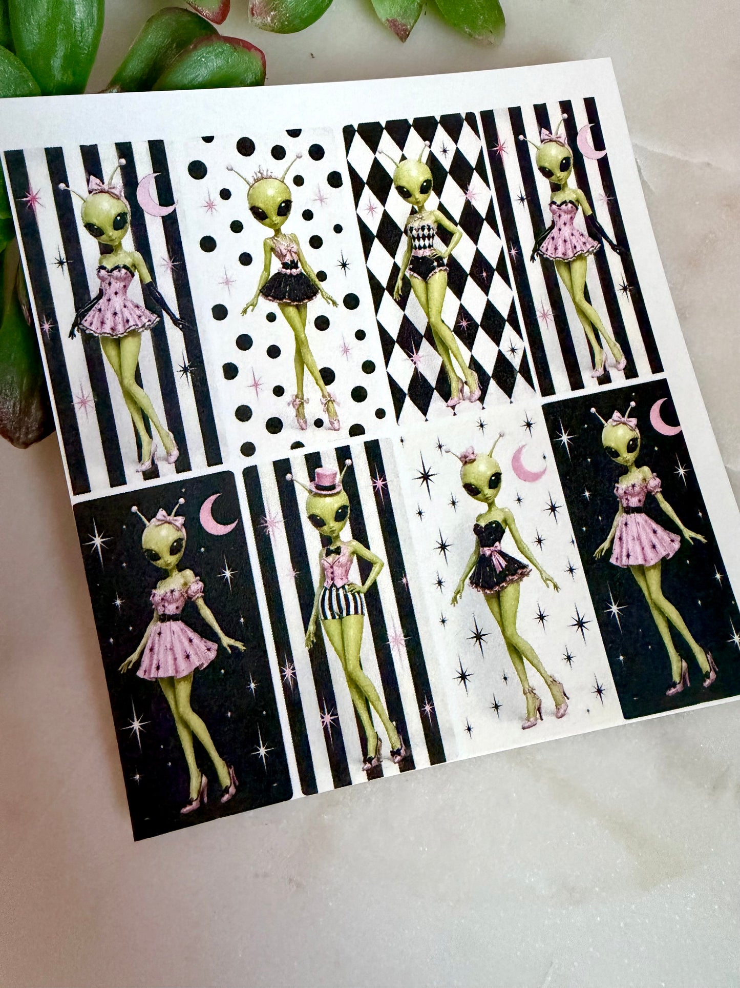 Galaxia Alien ZigZag Transfer Paper