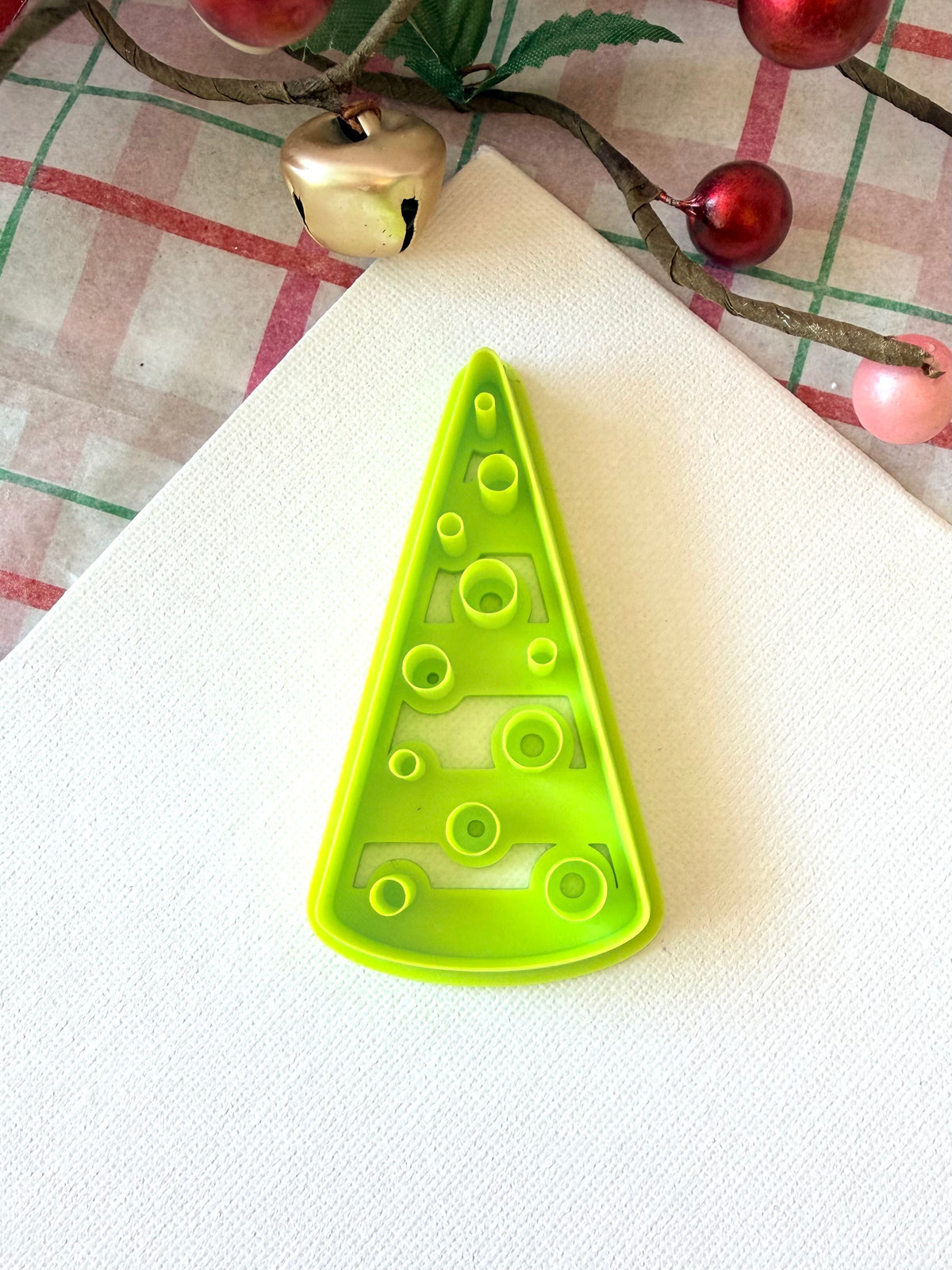 Circle Cut-Out Tree Cutter