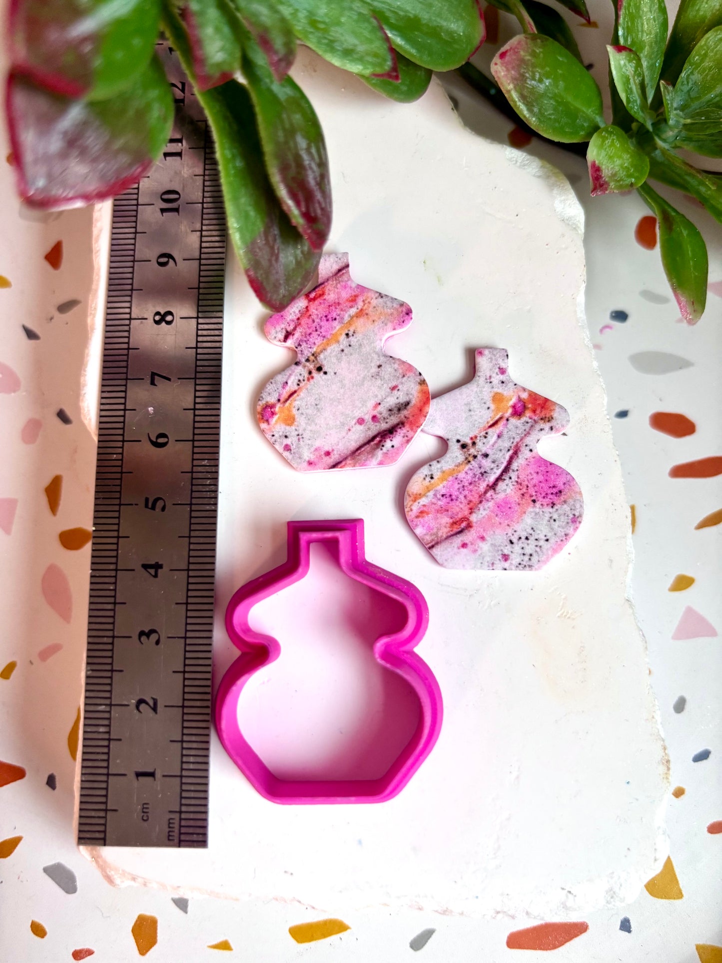 Curvy Vase Cutter