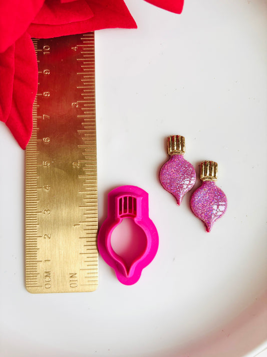 Vintage Bulb C Clay Cutter