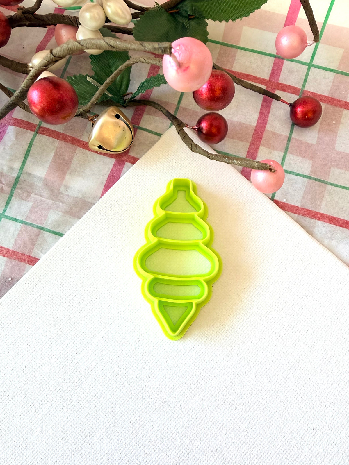 Retro Bubble Ornament Cutter