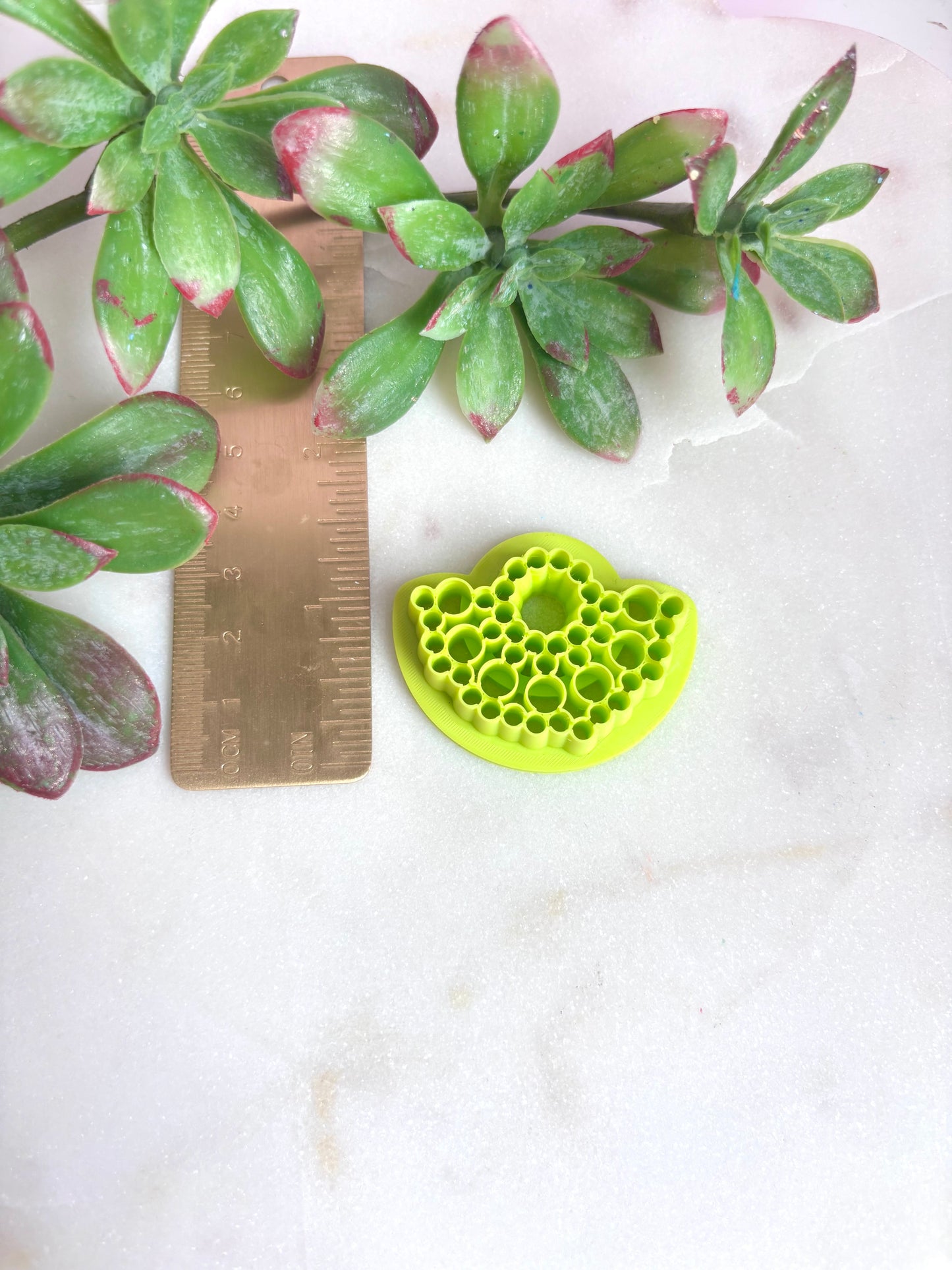 Beaded Bubble Hoop Cutter