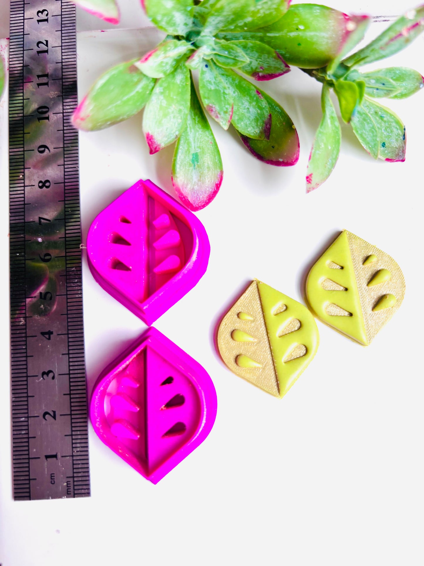 Funky Leaf Mirrored Cutters