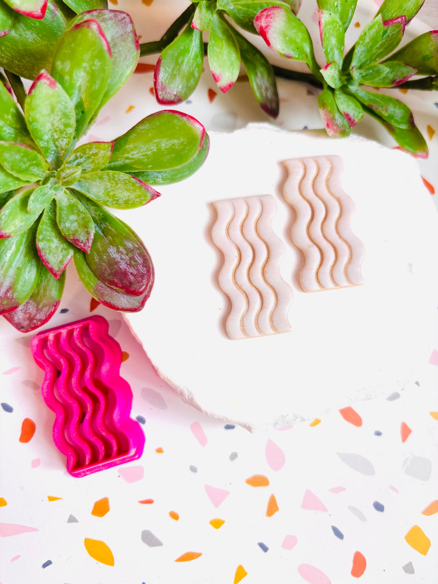 Squiggle Vase Cutter