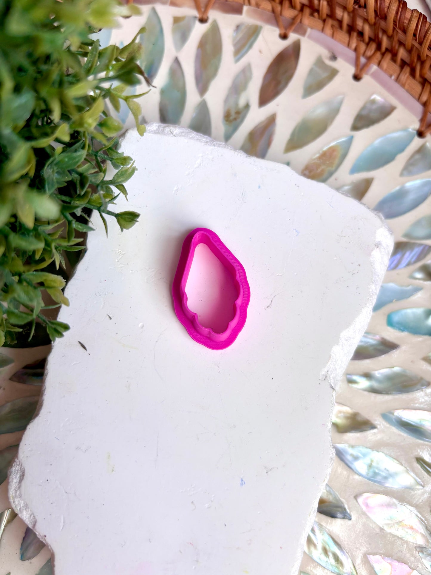 Wavy Oyster Cutter