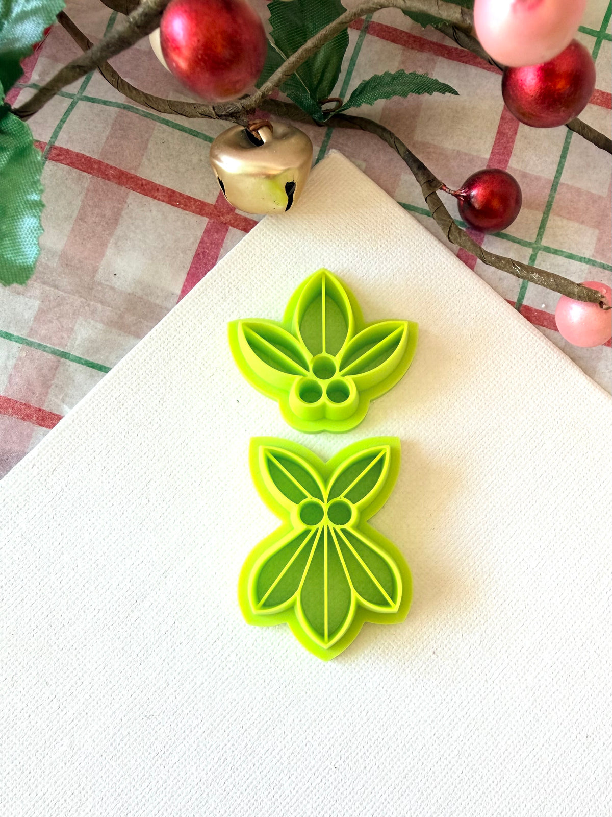Festive Berry Earring Cutter Set