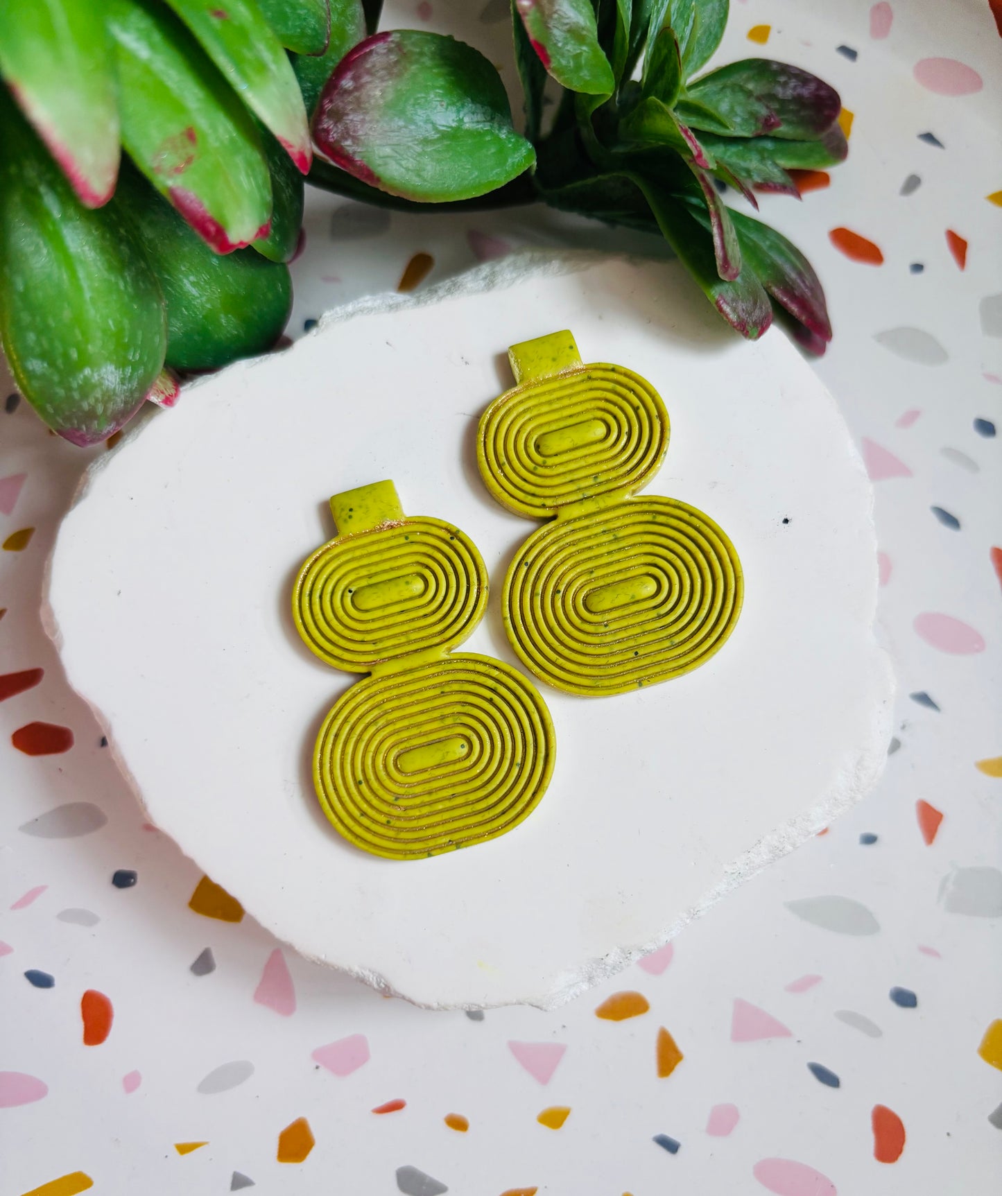 Oval Layer Vase Cutter