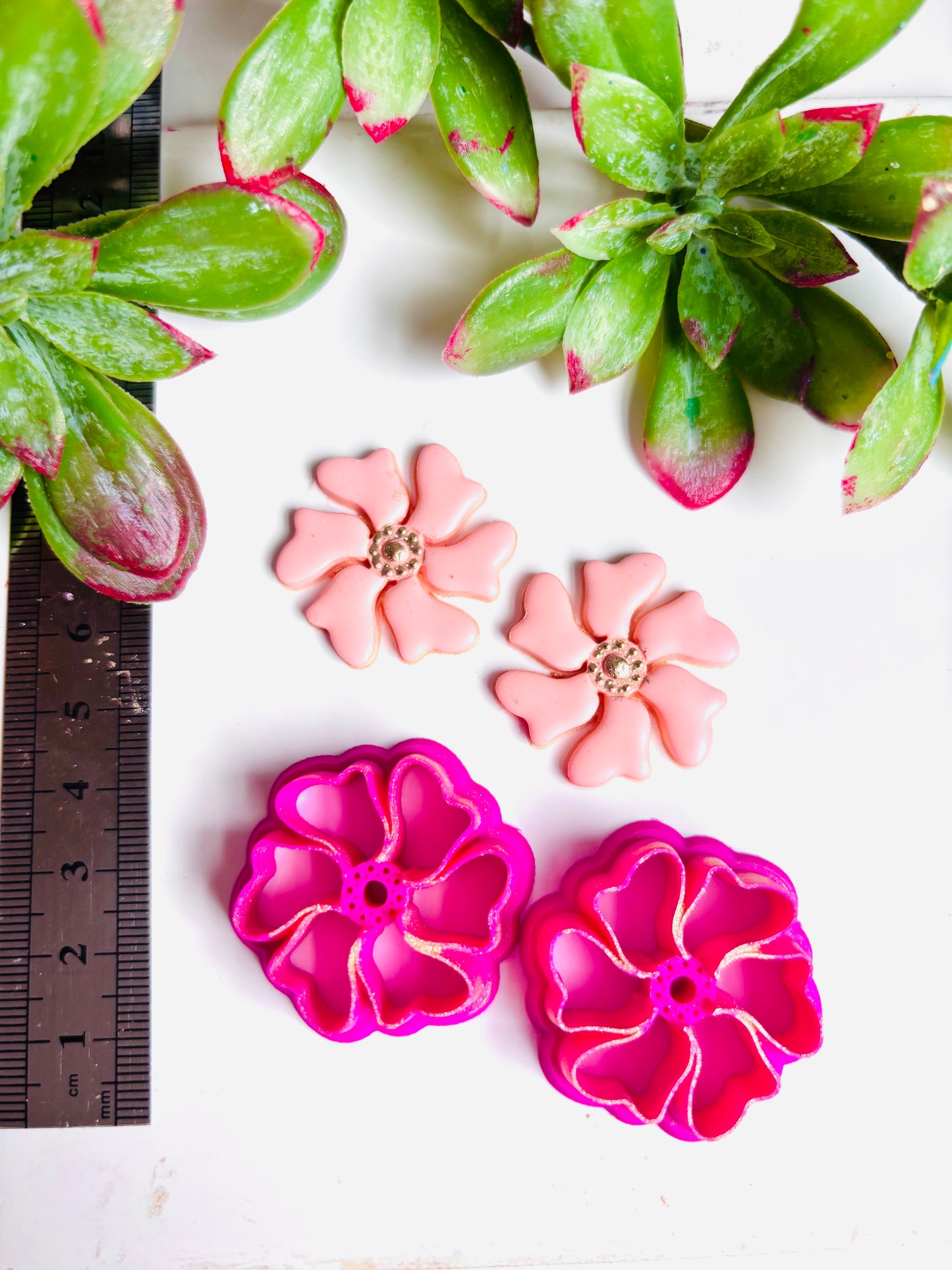 Swirly Flower Mirrored Cutters