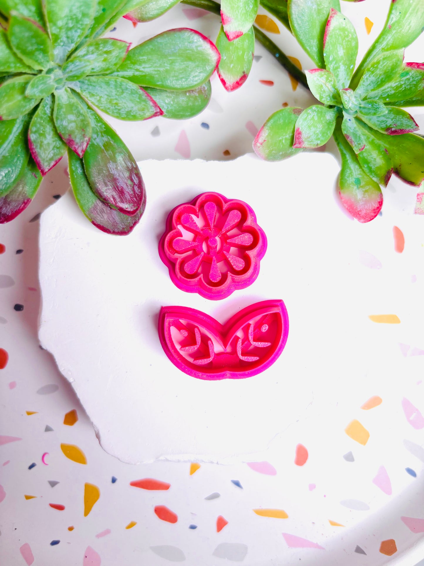 Embossed Flower & Leaf Set