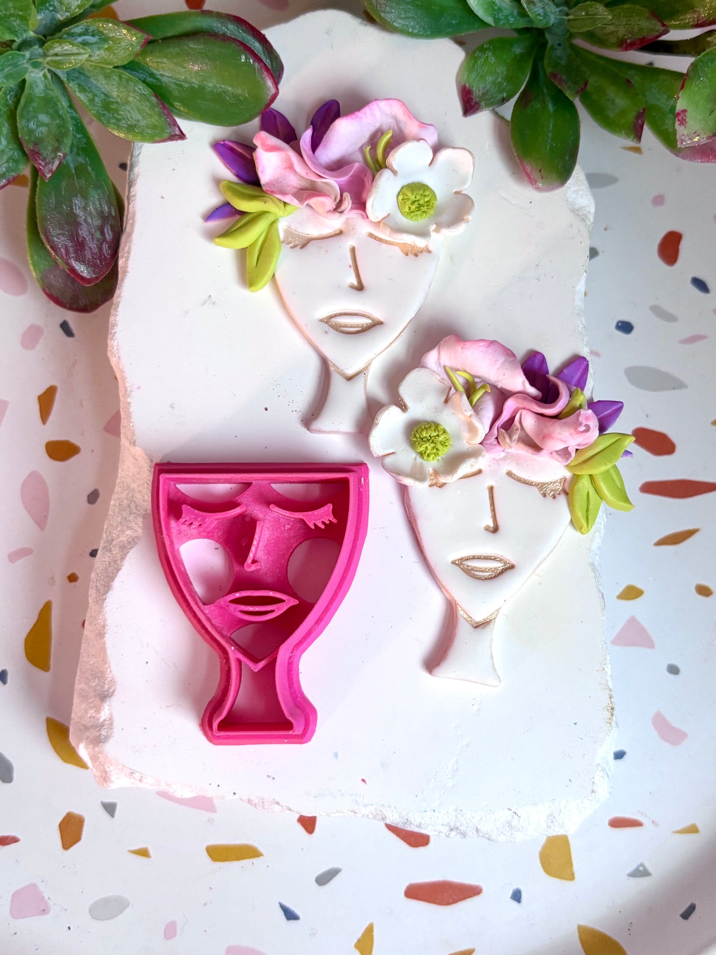 Lovely Lady Face Vase Cutter