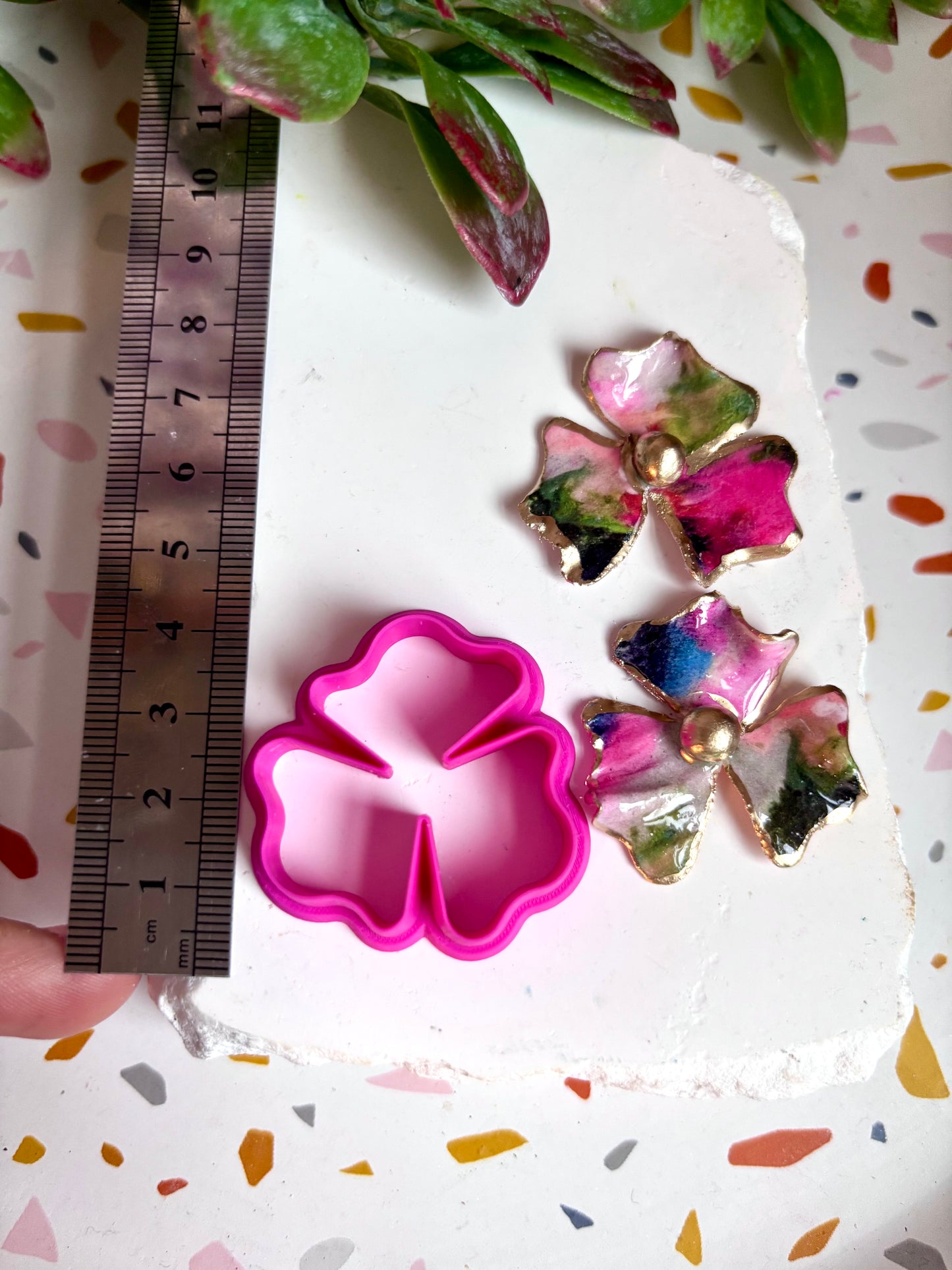 Tri Petal Flower Cutter