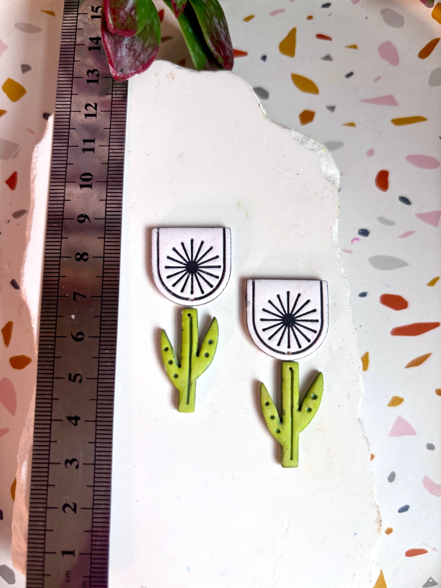 Mod Embossed Cutter Set