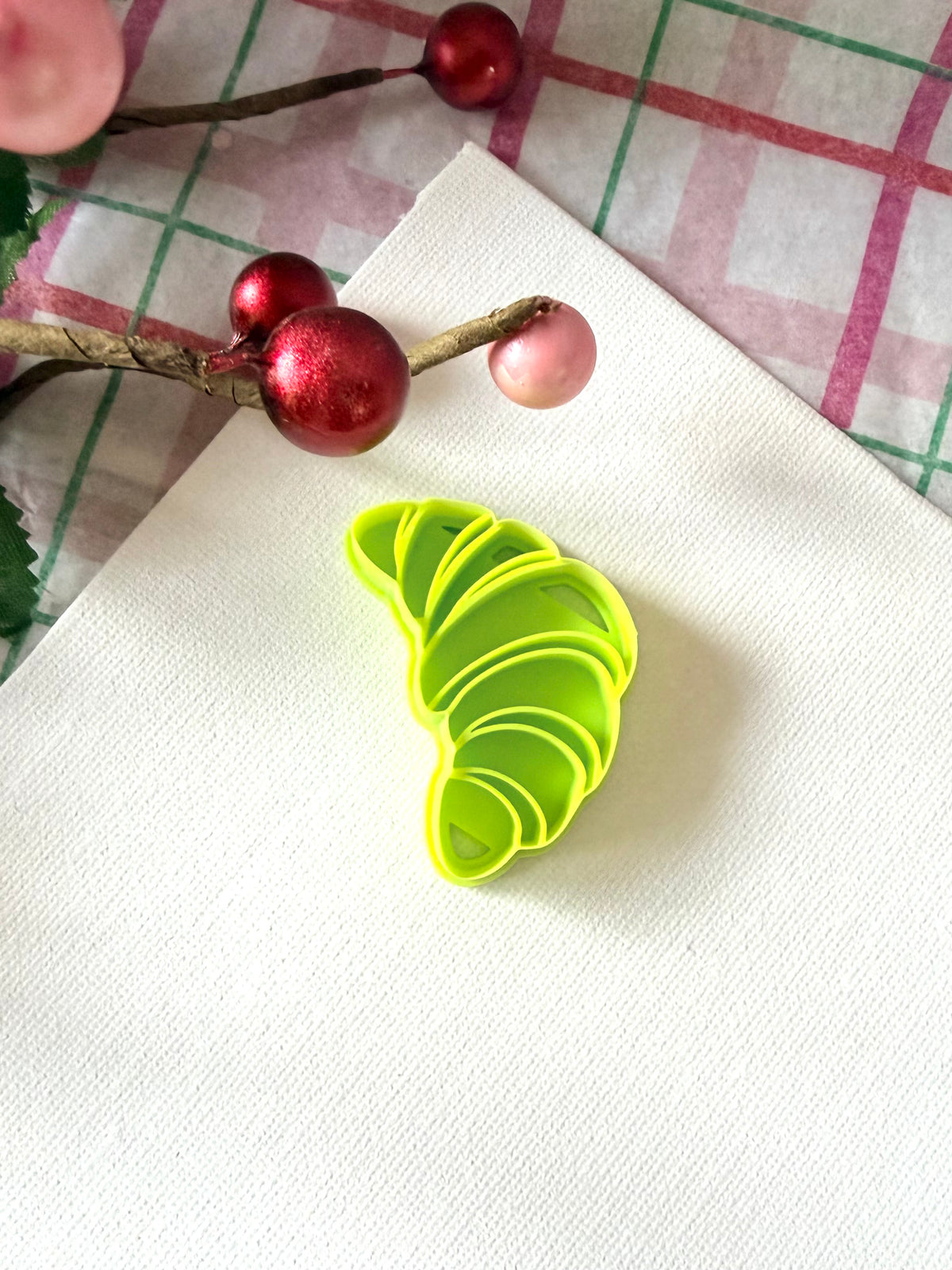 Croissant Cutter