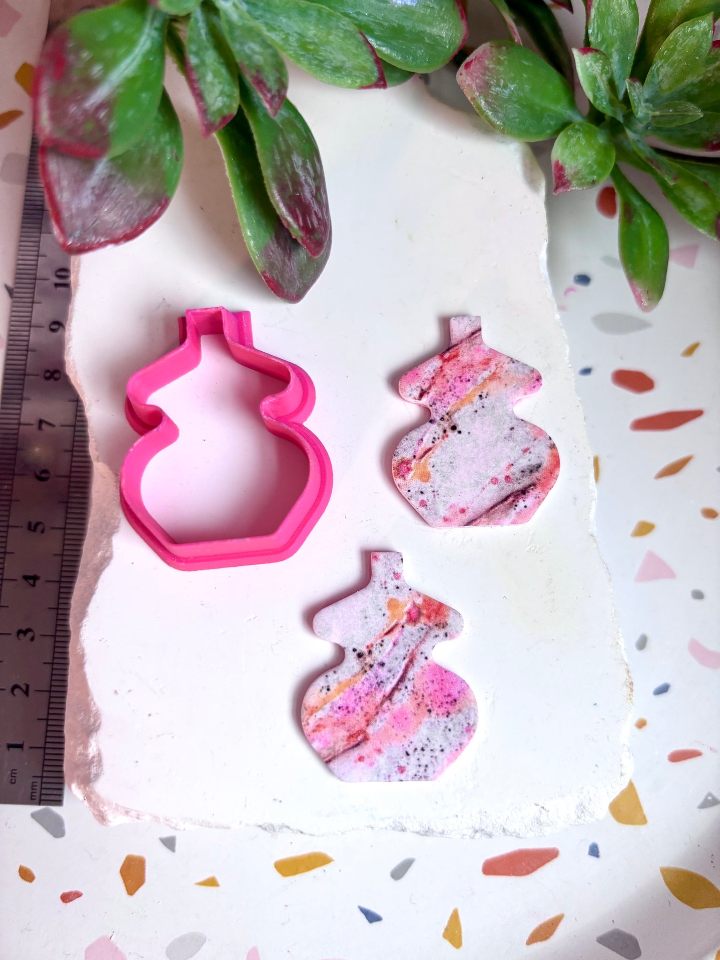 Curvy Vase Cutter