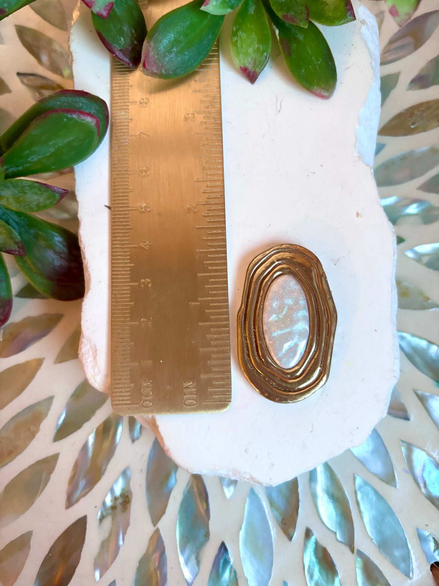 Wavy Oval Bezel Cutter