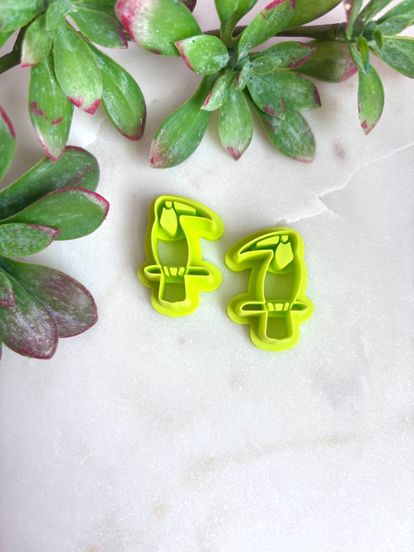Tropic Toucan Cutter