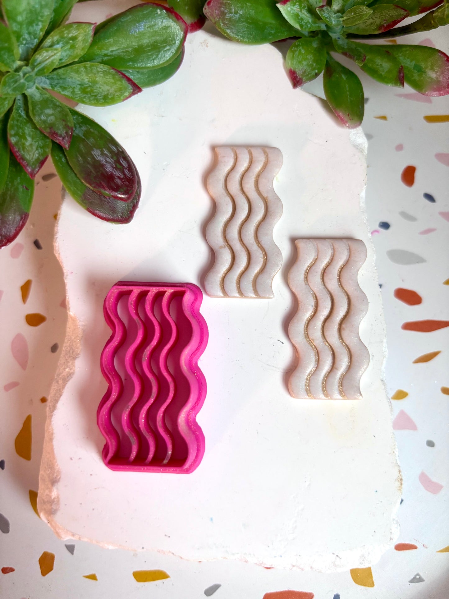 Squiggle Vase Cutter
