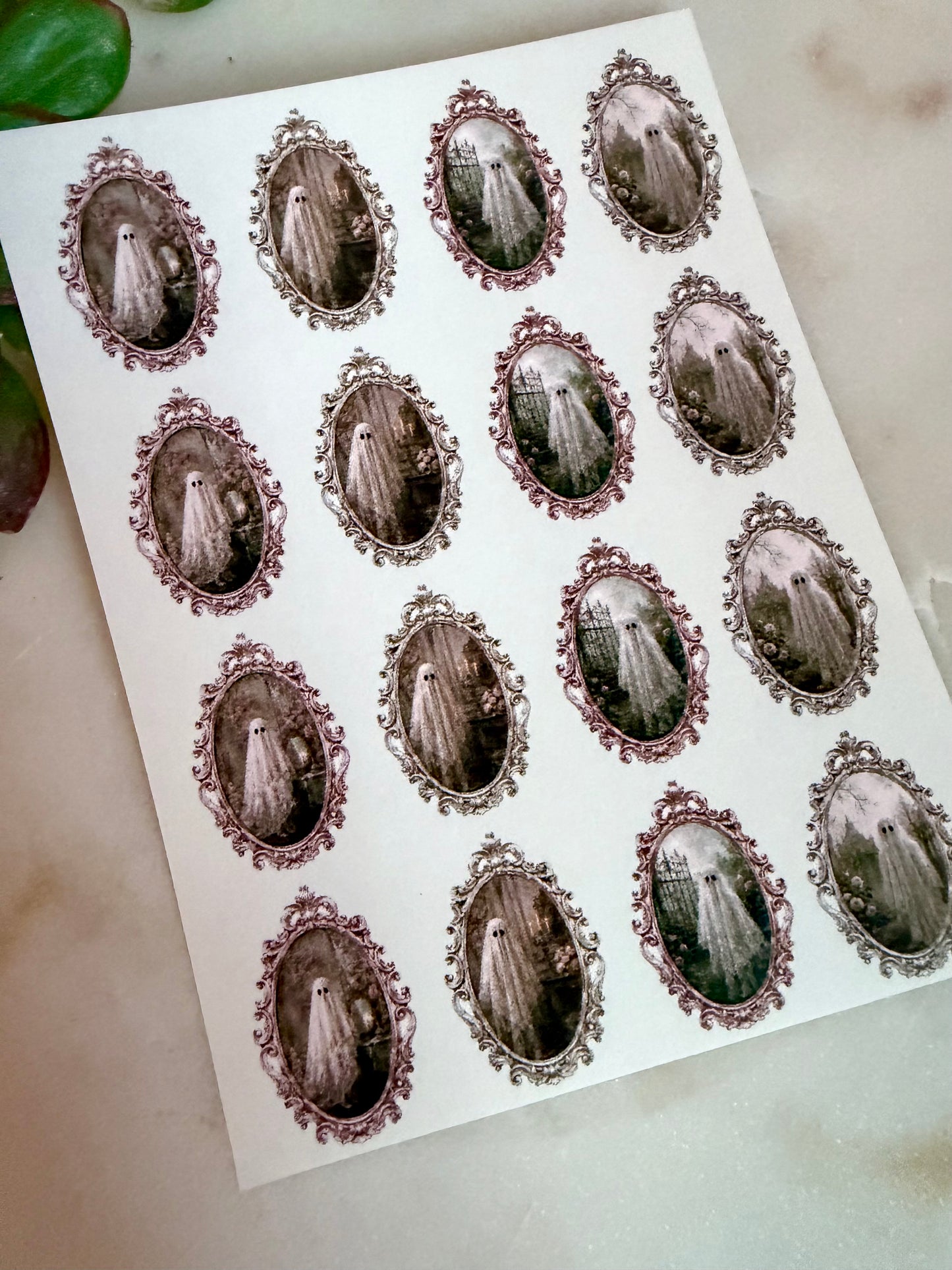 Small Victorian Frame Transfer Papers & Cutter
