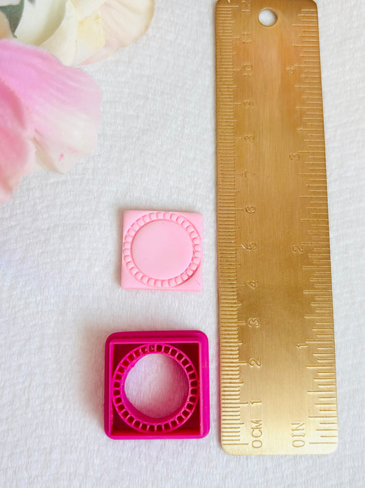 Dashed Circle Square Cutter
