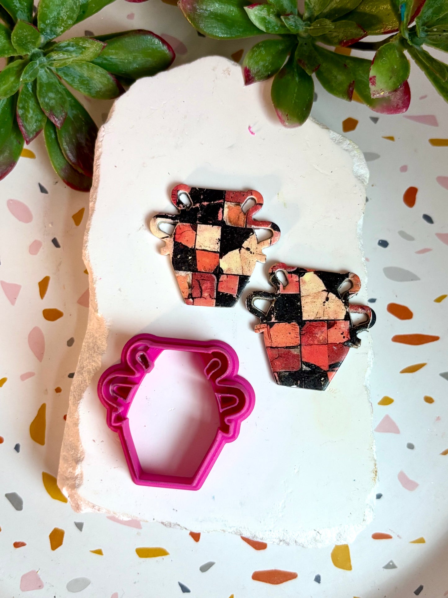 Sassy Handle Vase Cutter