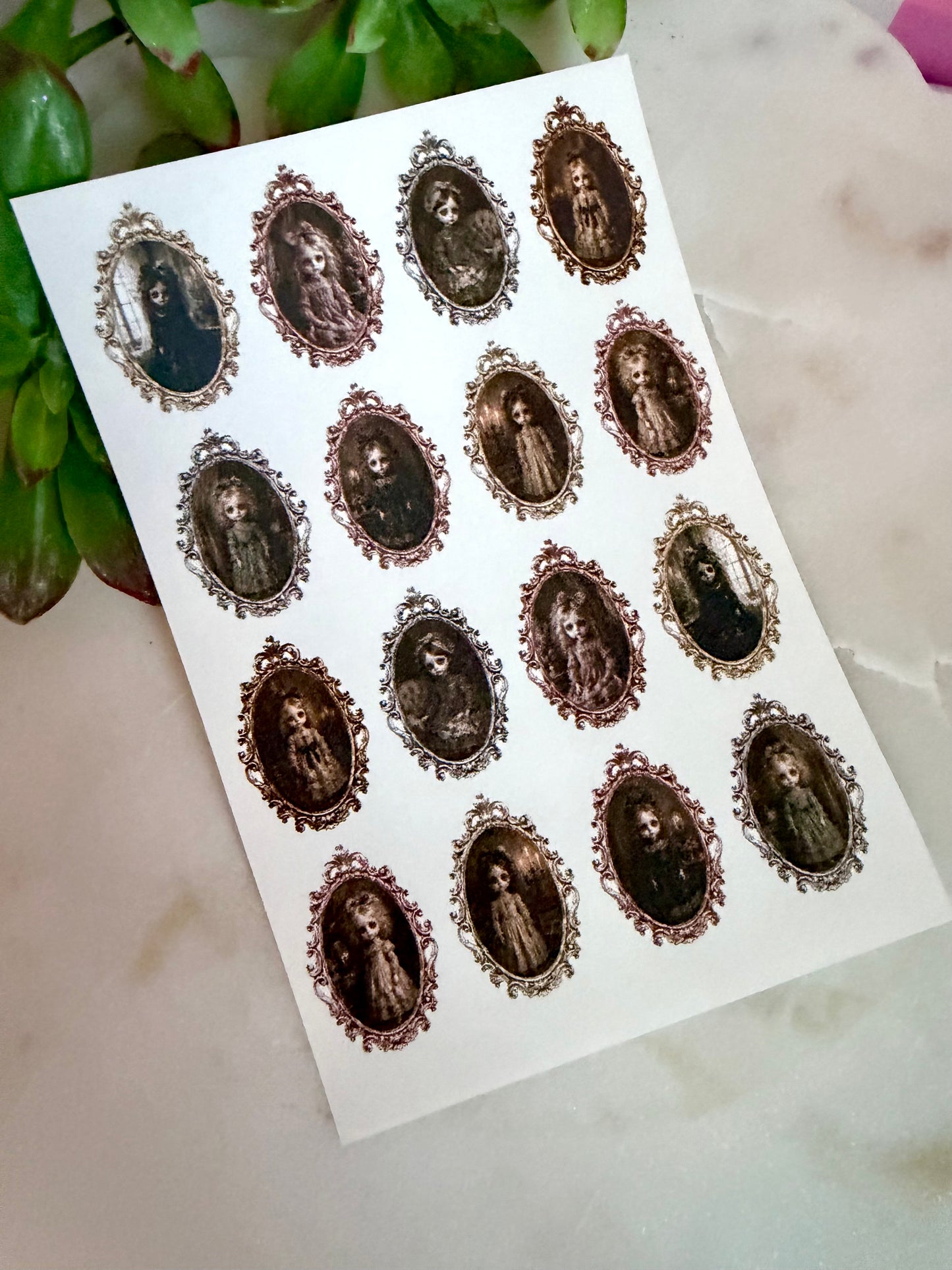 Small Victorian Frame Transfer Papers & Cutter